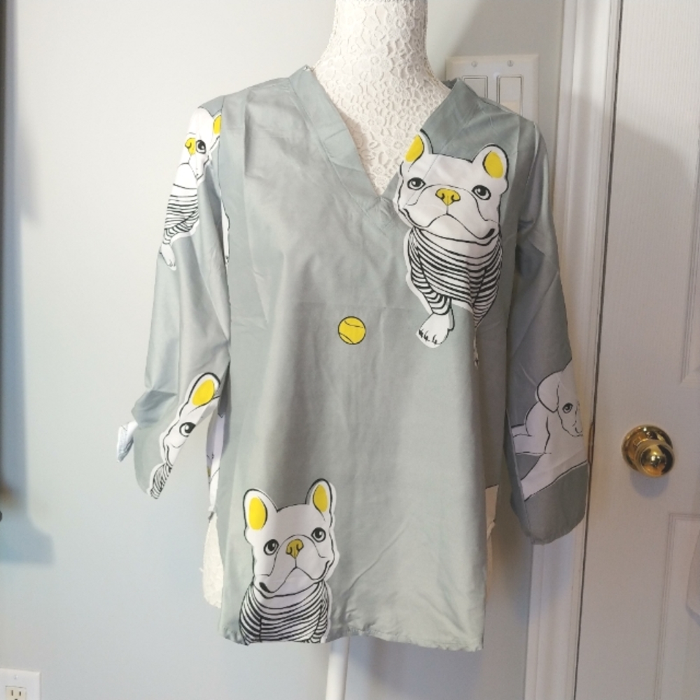 Frenchie blouse, graphic print Grey NWT